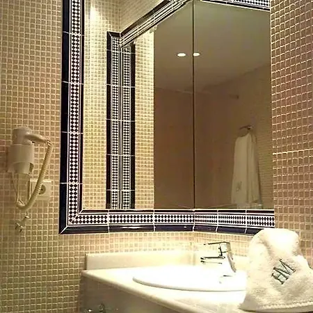 Maestre Hotel