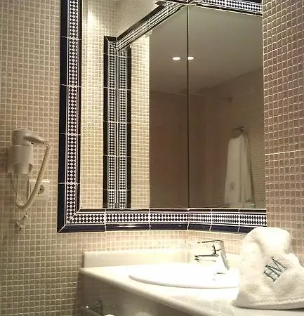 Hotel Maestre *
